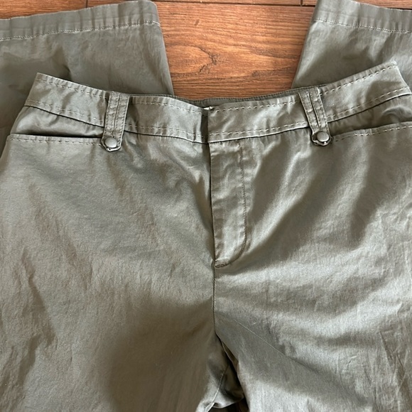 Coldwater Creek cotton capris - Picture 1 of 11